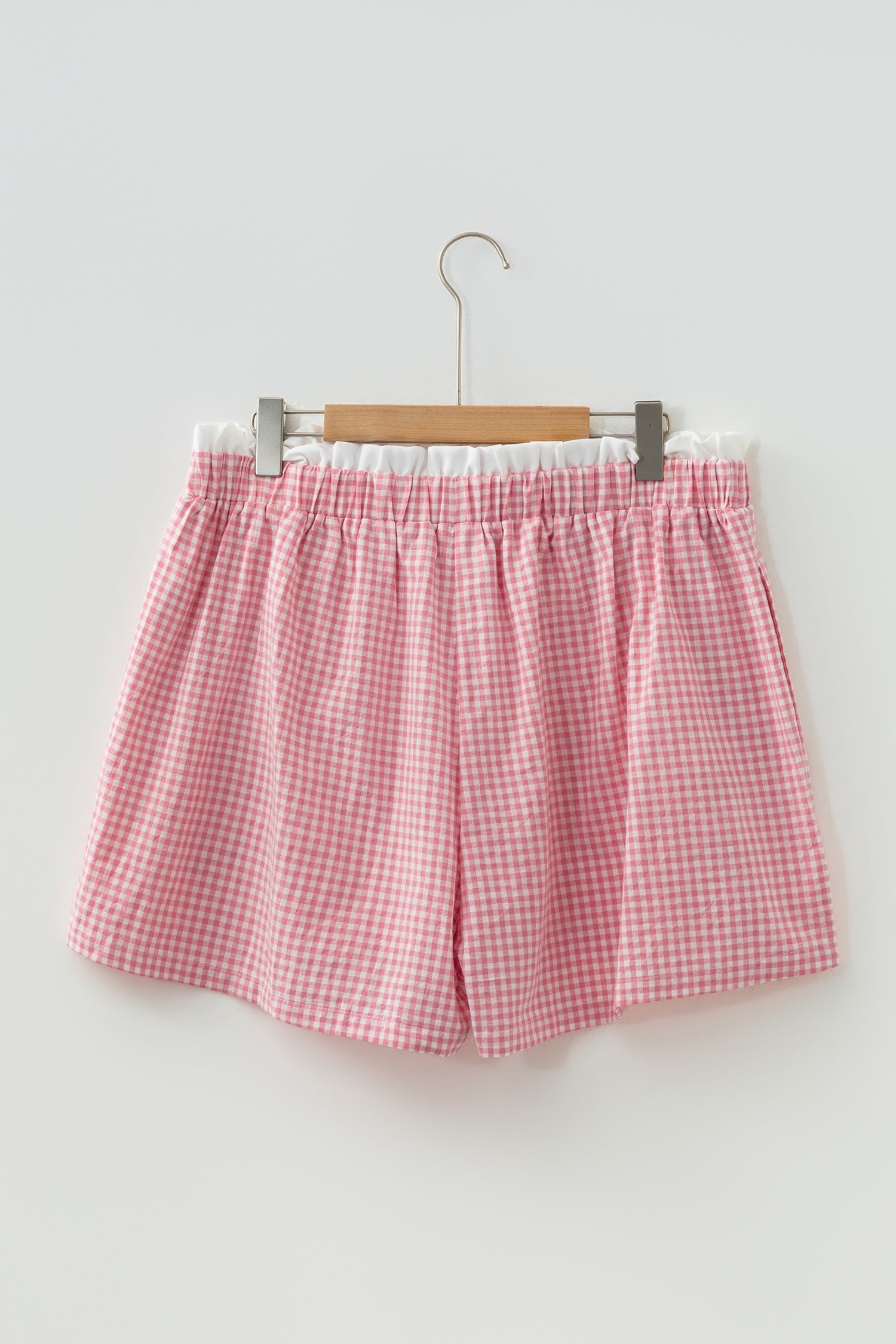 Daphne Trim Plaid Print PLUS Shorts
