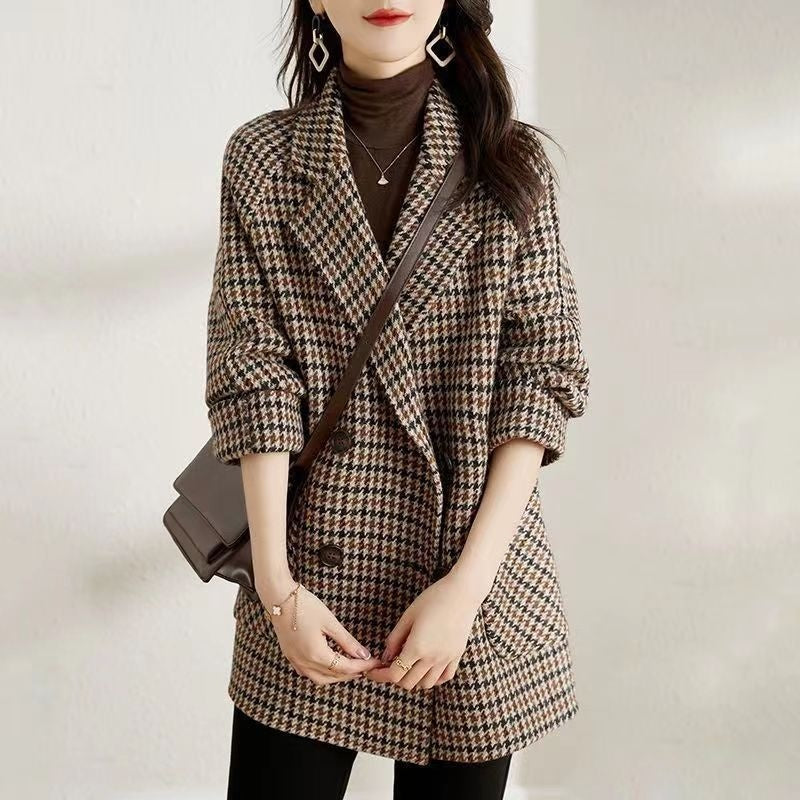 Blazar with Collar in Houndstooth pattern-  Woman's Woolen Blazer